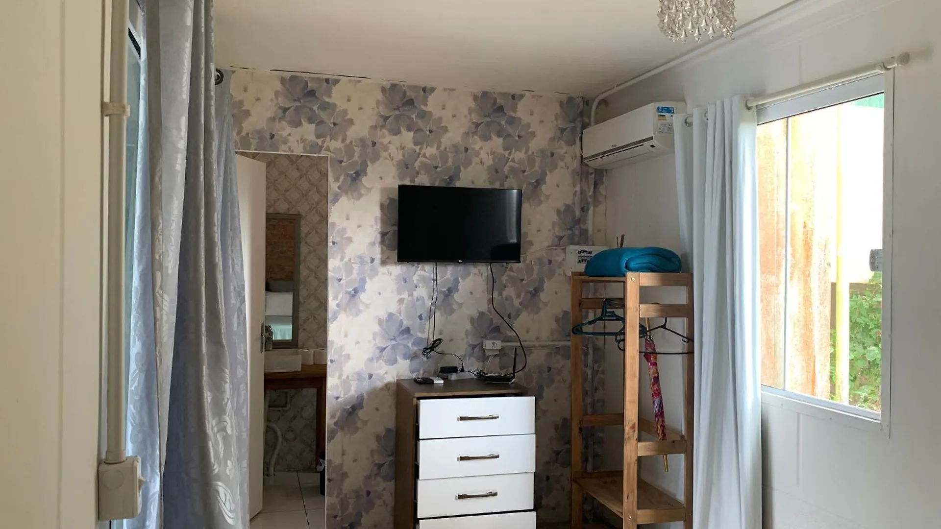 Gasthof Villas De Portugal - Apartamento Com Suite E Varanda Gourmet, Piscina - Praia Do Ervino Sao Francisco do Sul